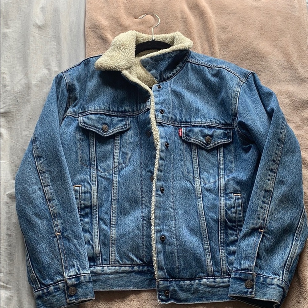 Levis sherpa denim jacket